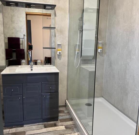 פנסיון Auberge Restaurant La Roseraie