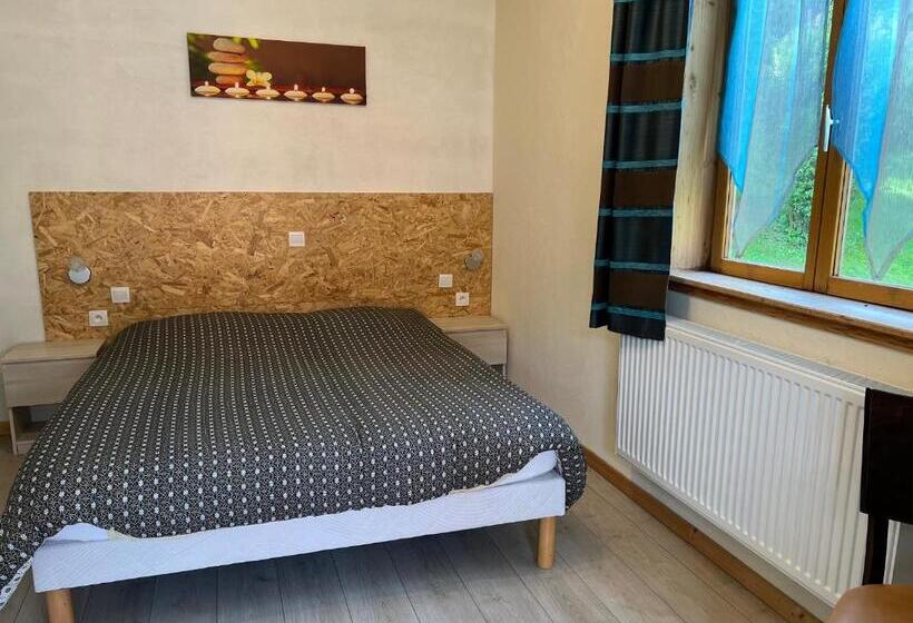 פנסיון Auberge Restaurant La Roseraie