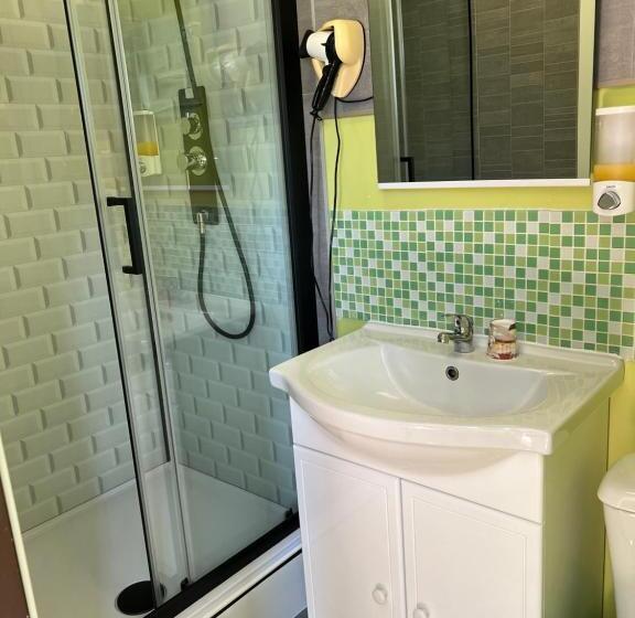 פנסיון Auberge Restaurant La Roseraie