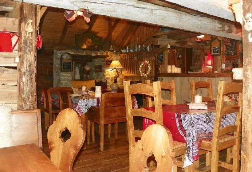 Majatalo Gite Du Bois De L'ours