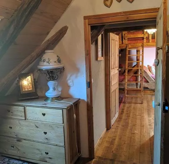 Majatalo Gite Du Bois De L'ours