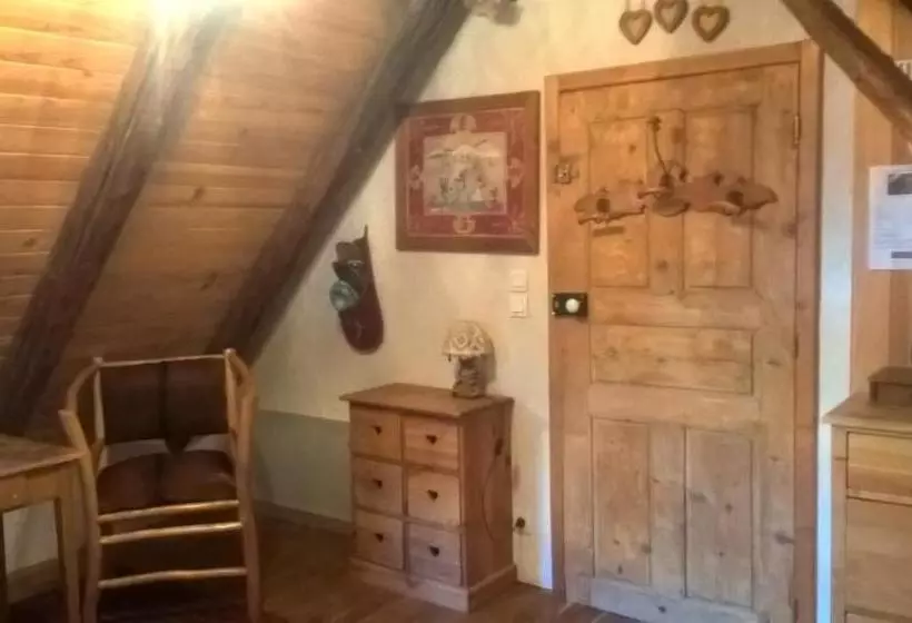 Majatalo Gite Du Bois De L'ours