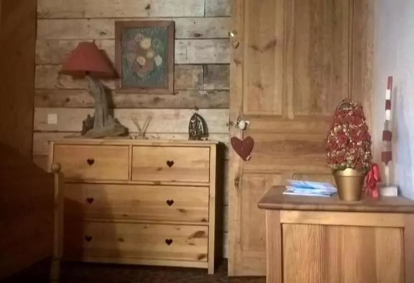 Majatalo Gite Du Bois De L'ours