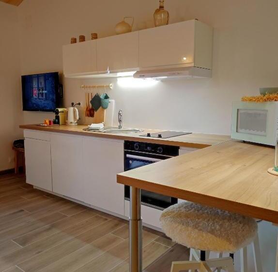 بنسيون La Gourgasse Vieille