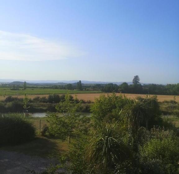 بنسيون La Gourgasse Vieille