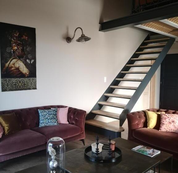 بنسيون La Gourgasse Vieille