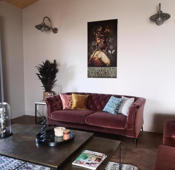 بنسيون La Gourgasse Vieille