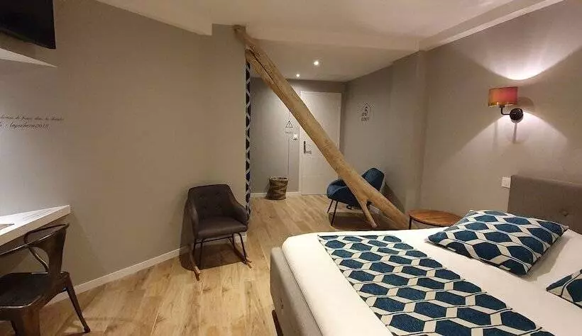 Majatalo Le Manoir D à Côté