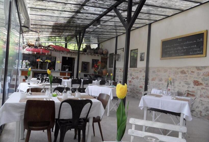 펜션 Le Moulin De Saint Laurent