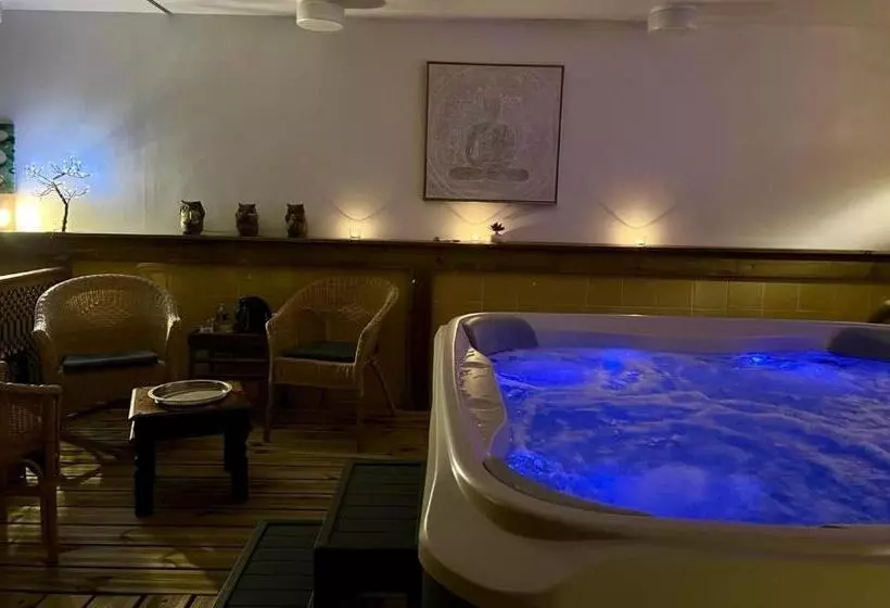 ベッドアンドブレックファースト Mas Escombelle