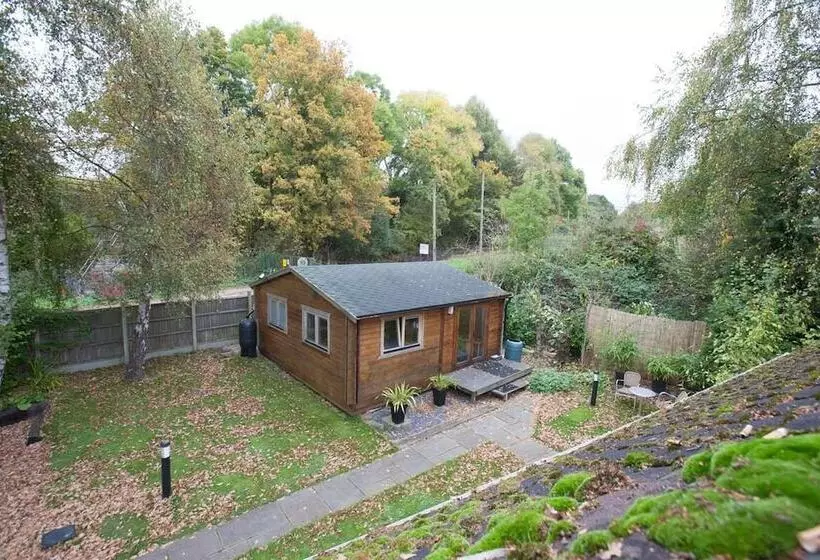 Aamiaismajoitus (B&B) West View Lodge