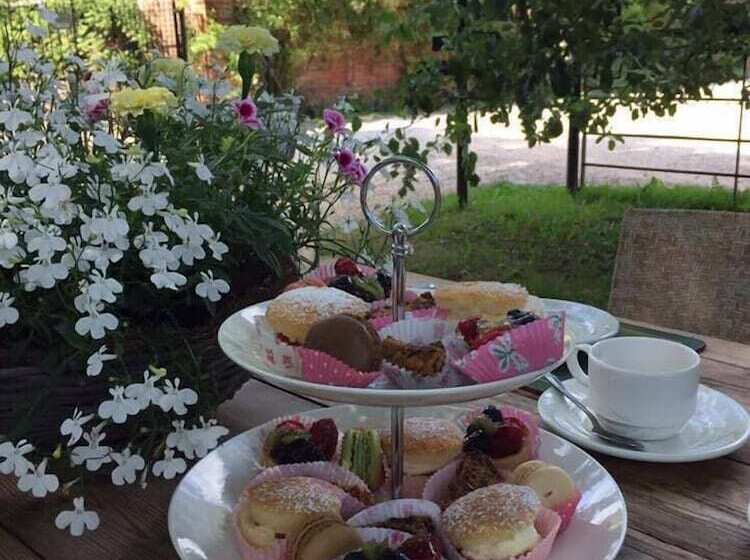 Bed and Breakfast West View Lodge