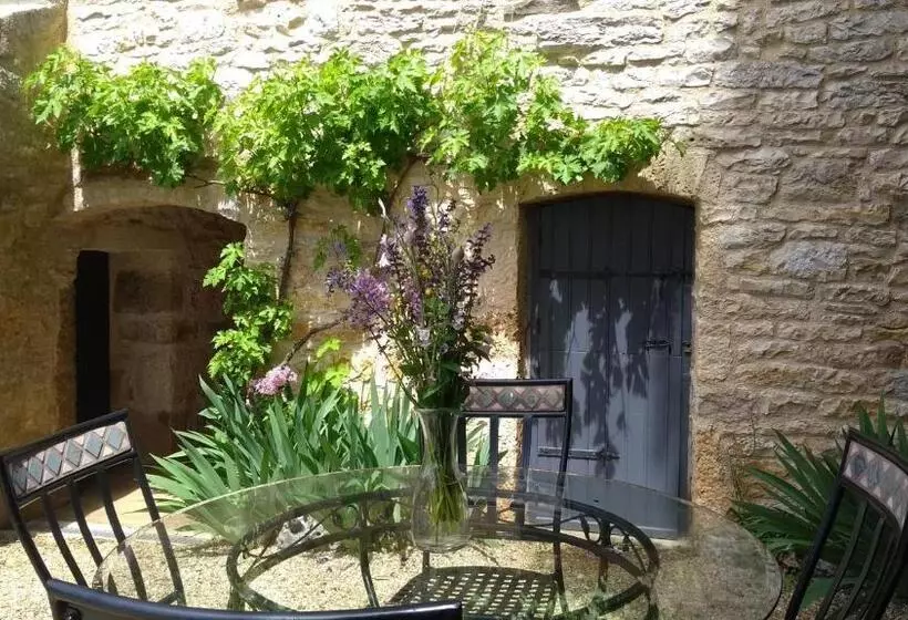 ペンション Domaine De Cadenne