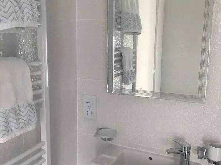 Majatalo Doune Guest House