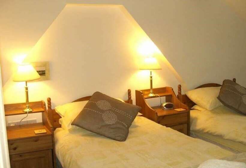 פנסיון Montacute Country Tearoooms B&b