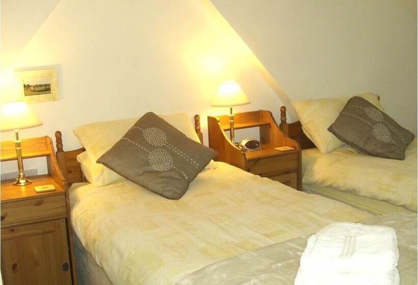 פנסיון Montacute Country Tearoooms B&b