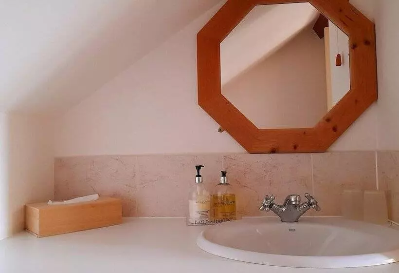 ペンション Montacute Country Tearoooms B&b