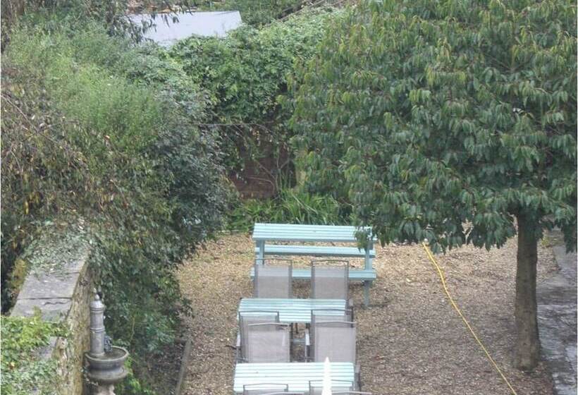 פנסיון Montacute Country Tearoooms B&b