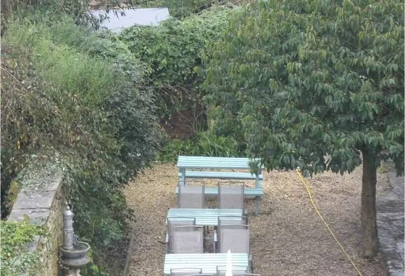 ペンション Montacute Country Tearoooms B&b