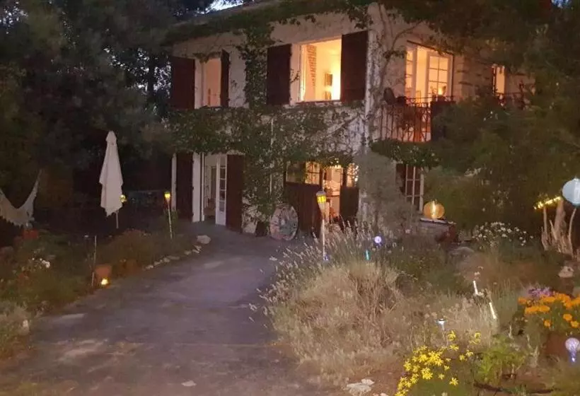 Majatalo Villa Akwaba