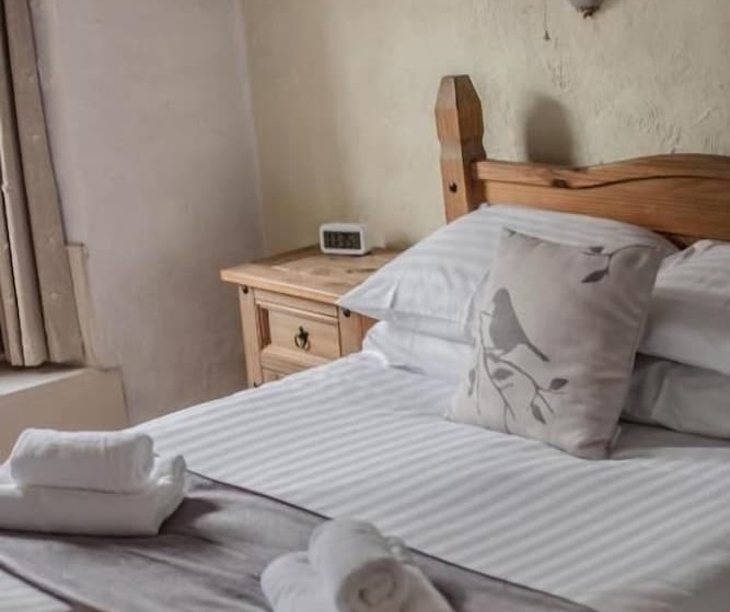 הוסטל The Black Cock Inn