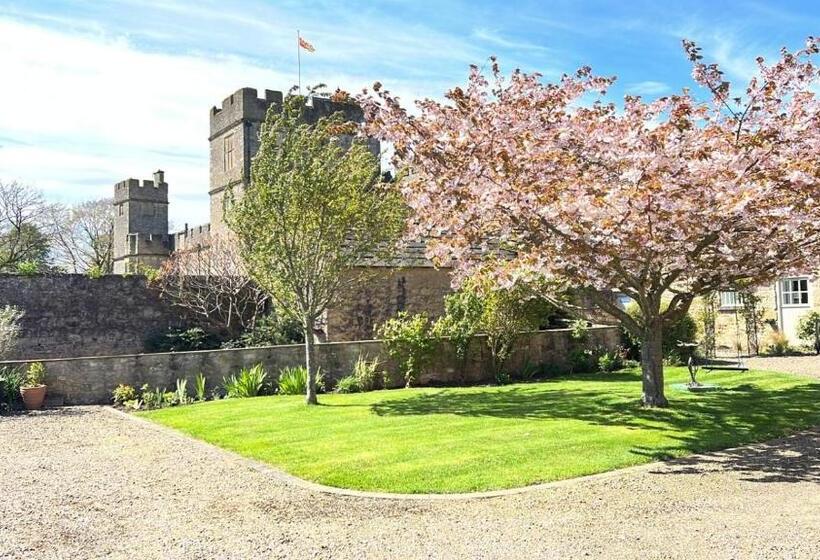 ペンション The Garden Suites At Snape Castle Mews