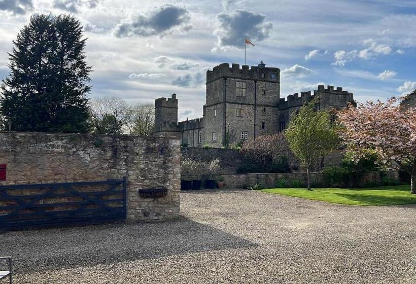 ペンション The Garden Suites At Snape Castle Mews