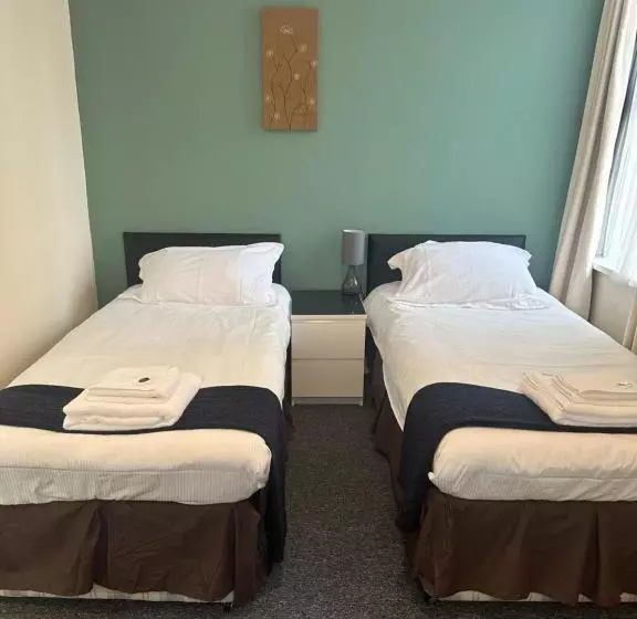 Majatalo The Island & Fairfield