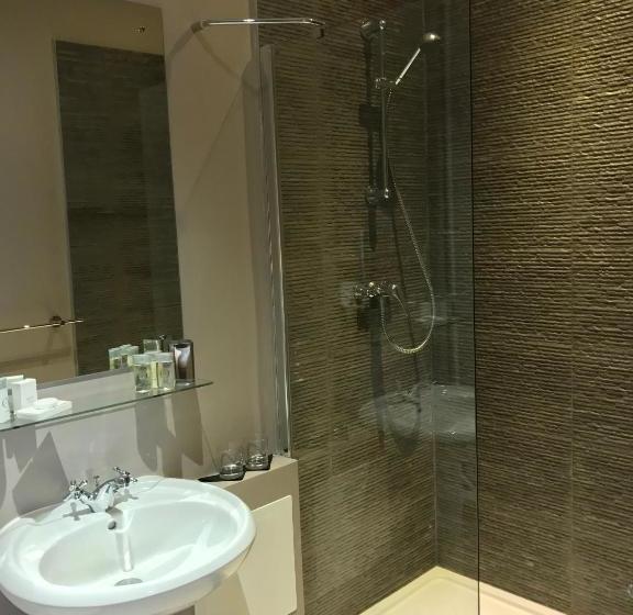 旅馆 The Eton Mess