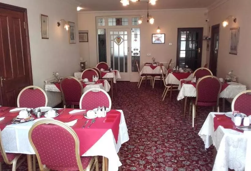 Aamiaismajoitus (B&B) Clumber House