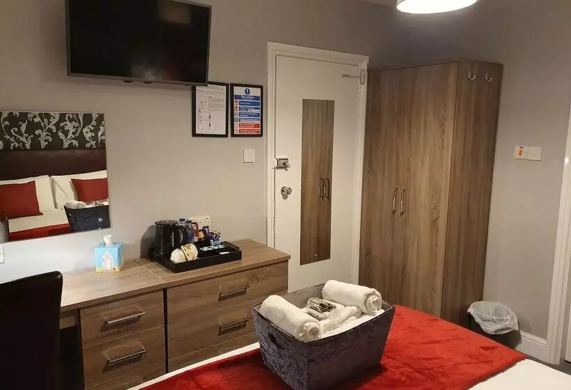 Aamiaismajoitus (B&B) The Braemar Southport