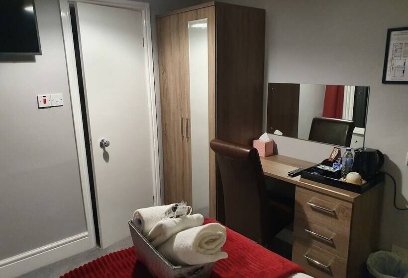 مبيت وإفطار The Braemar Southport