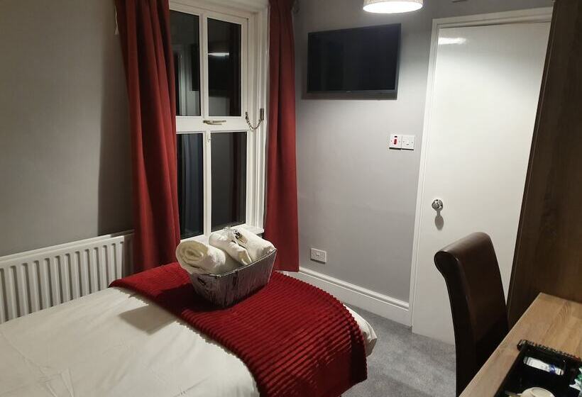 مبيت وإفطار The Braemar Southport