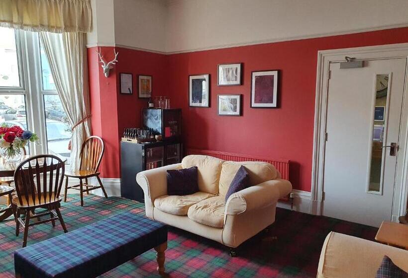 مبيت وإفطار The Braemar Southport