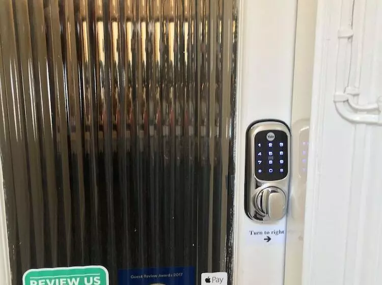 Majatalo Belford House Self Check In Rooms