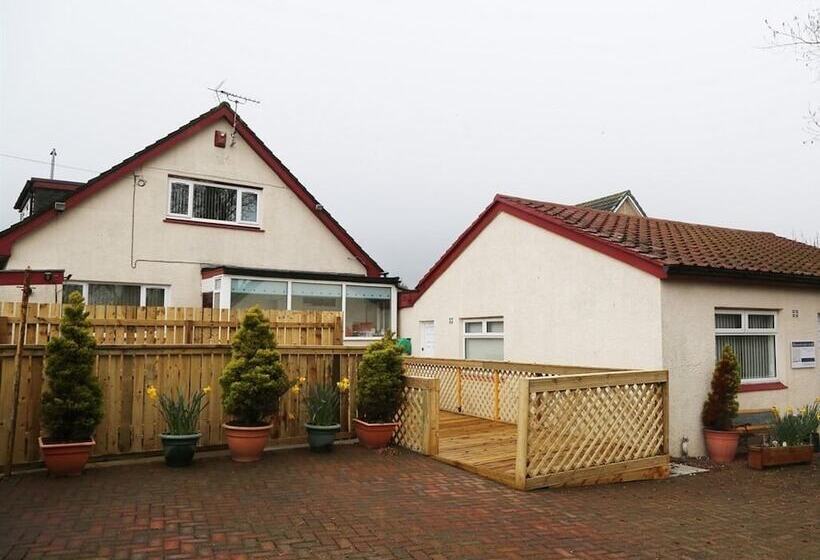 פנסיון Edenmore