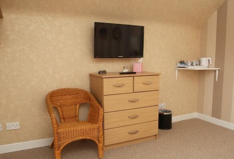 פנסיון Edenmore