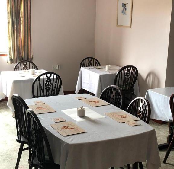 بنسيون Invernettie Guesthouse