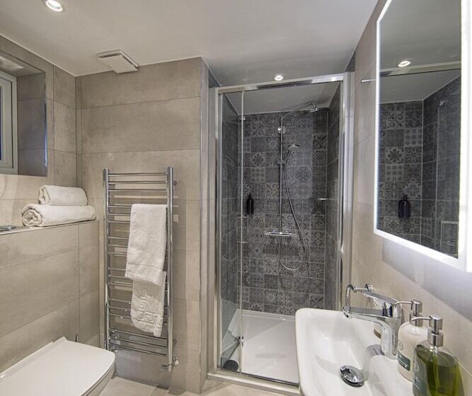 호스텔 José Pizarro The Swan Inn