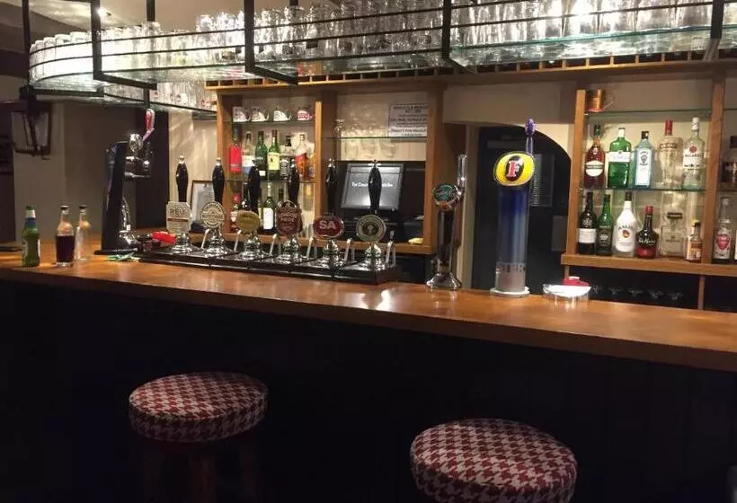 Retkeilymaja The Coach And Horses Inn