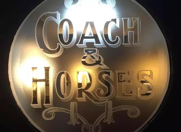 Retkeilymaja The Coach And Horses Inn