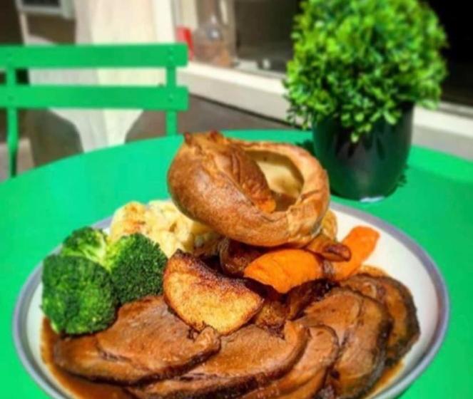 호스텔 The Coach And Horses Inn