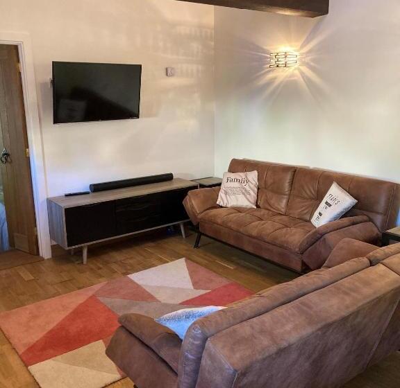 ユースホステル The Radnor Arms