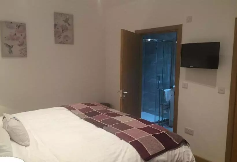 Retkeilymaja The Radnor Arms