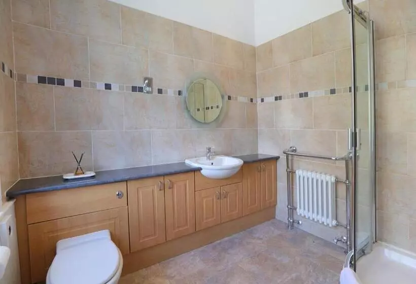 Majatalo Ard Na Said