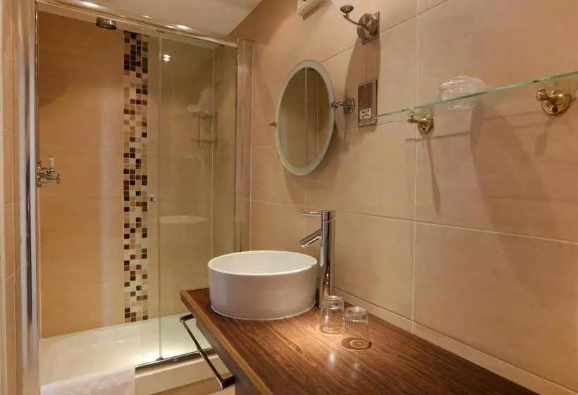 Majatalo Ard Na Said