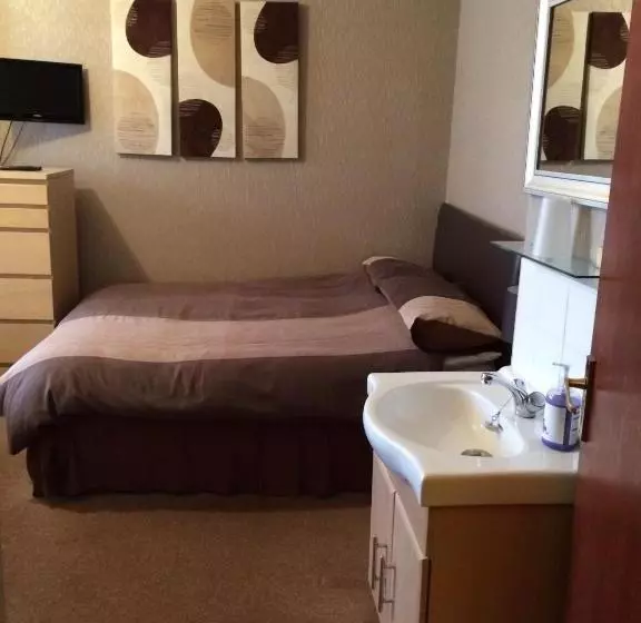 ペンション Melrose Guest House