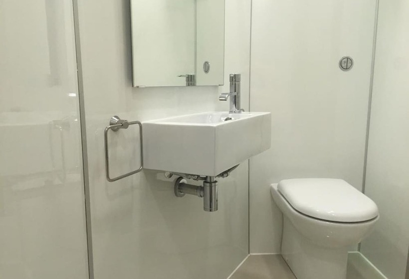 פנסיון The Harbour Guest House