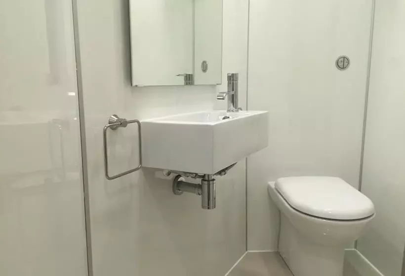 Majatalo The Harbour Guest House