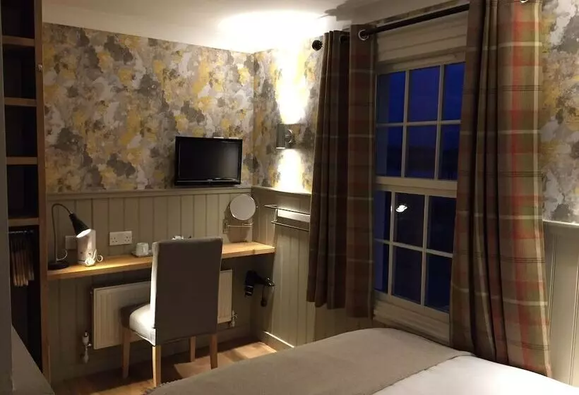 Majatalo The Harbour Guest House